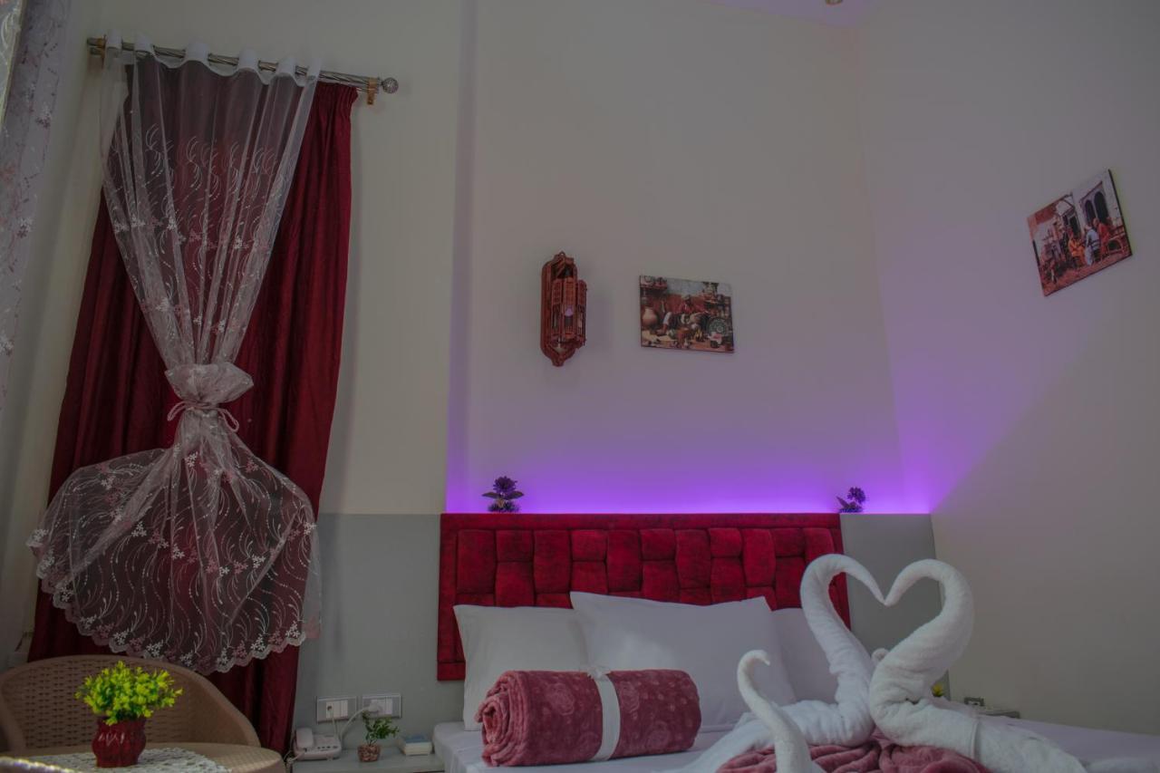 Crown Hotel Kairo Bagian luar foto