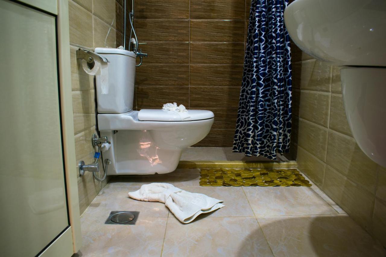 Crown Hotel Kairo Bagian luar foto