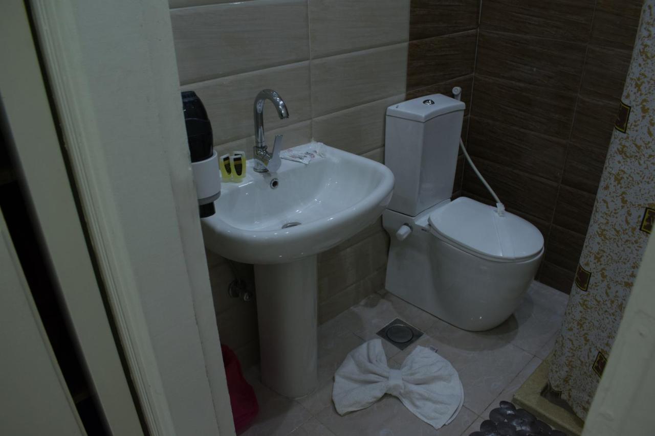 Crown Hotel Kairo Bagian luar foto